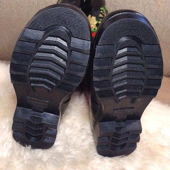 Sakroots floral faux fur lined rain boots - Picture 12 of 15